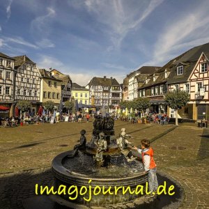 Linz am Rhein, Marktplatz und Marktbrunnen